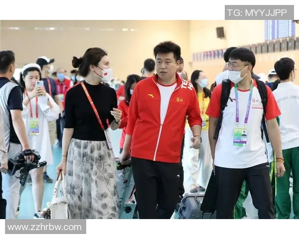 杨丽专访：从青涩小将到网球明星的成长之路与心路历程回顾